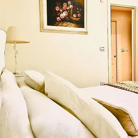 Q19 Home *